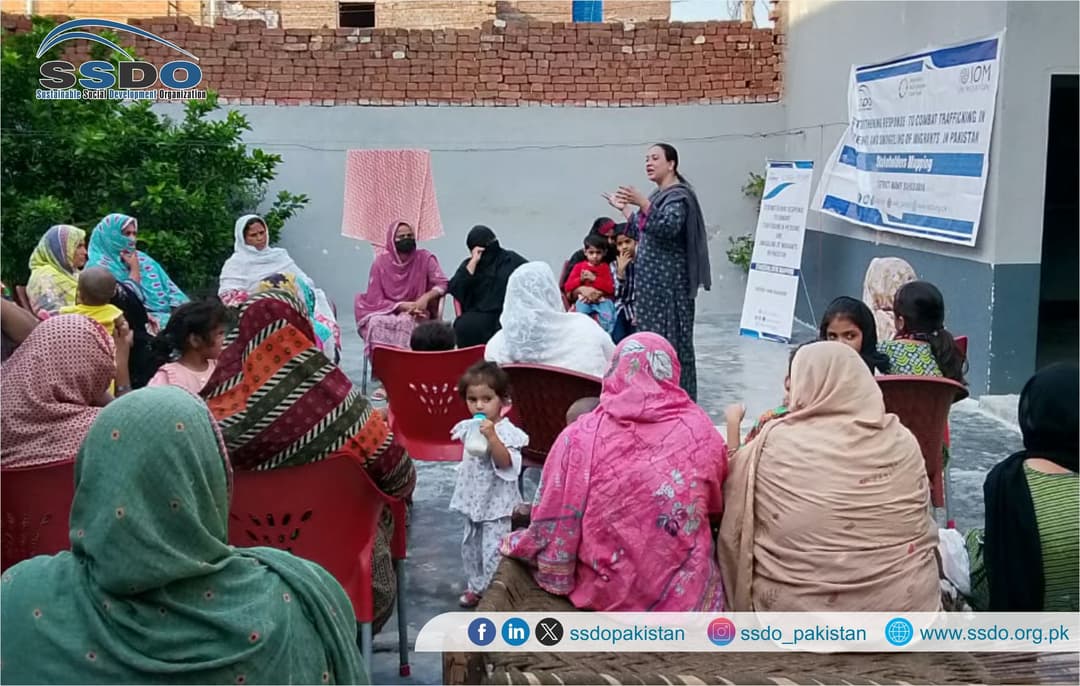 Mapping activity with community women and girls, Mandi Bahauddin